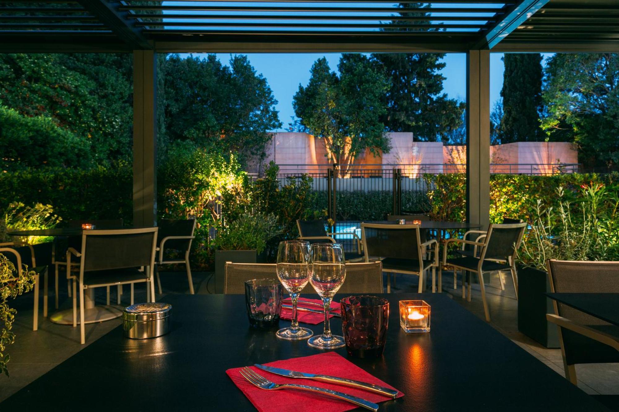 Escale Oceania Aix-En-Provence Hotel Exterior photo